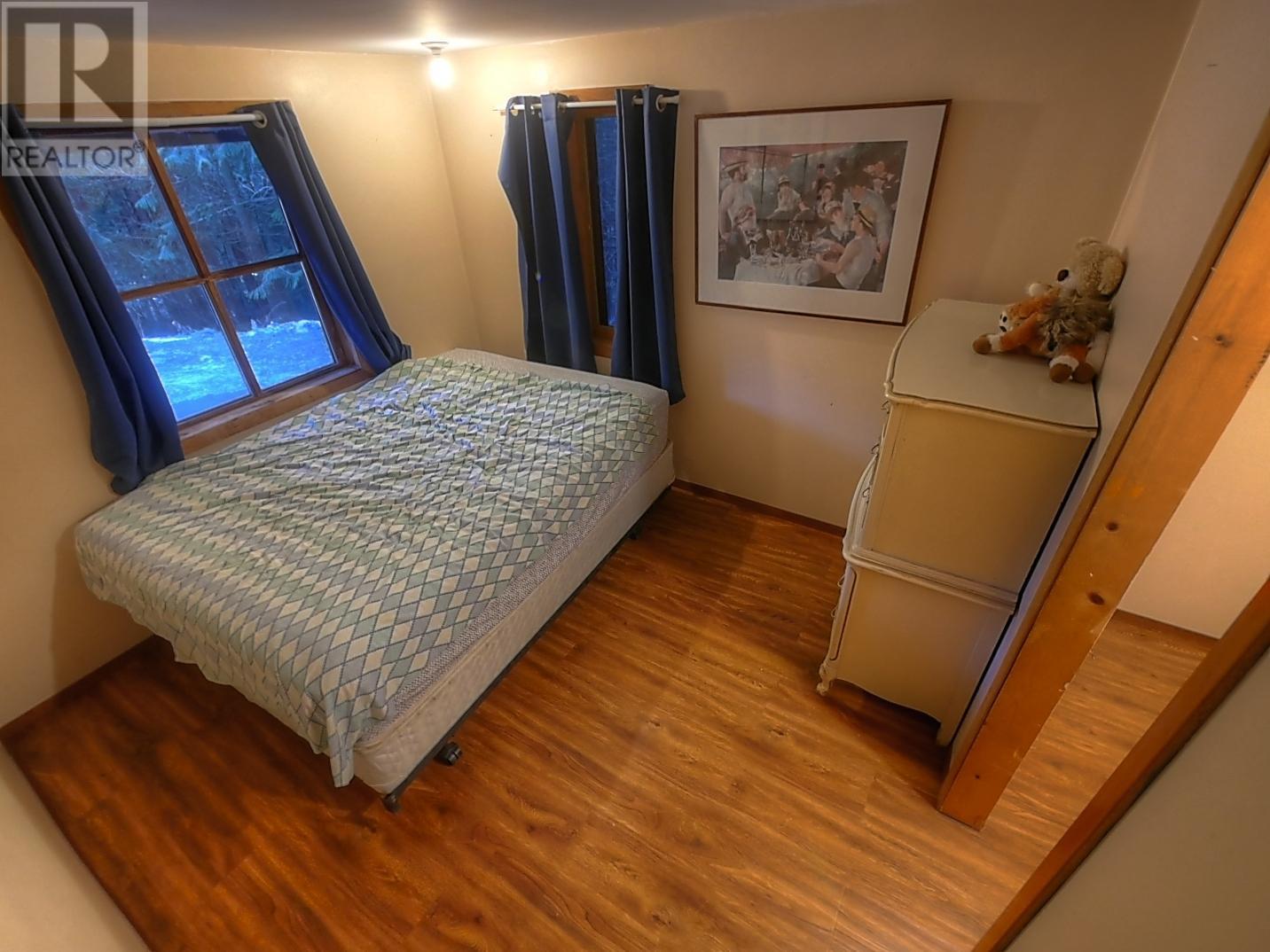 1608 Zwicky Road Property Photo 7