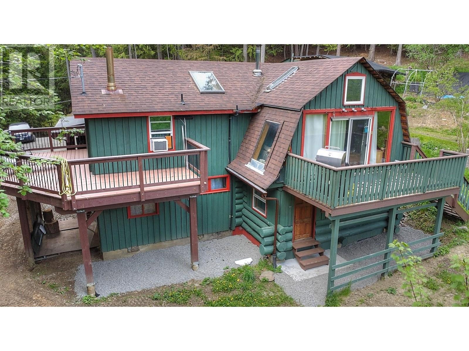 1608 Zwicky Road Property Photo 12