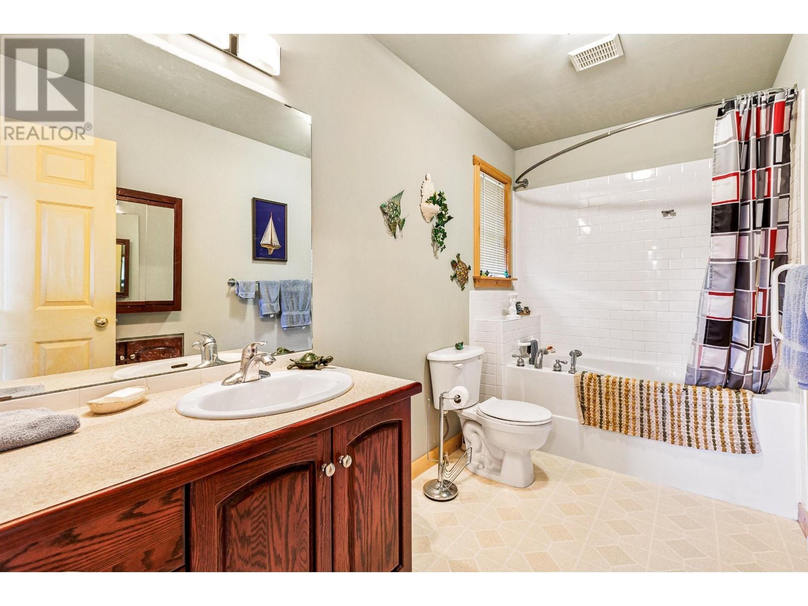 1420 Ainsworth Avenue Property Photo 24