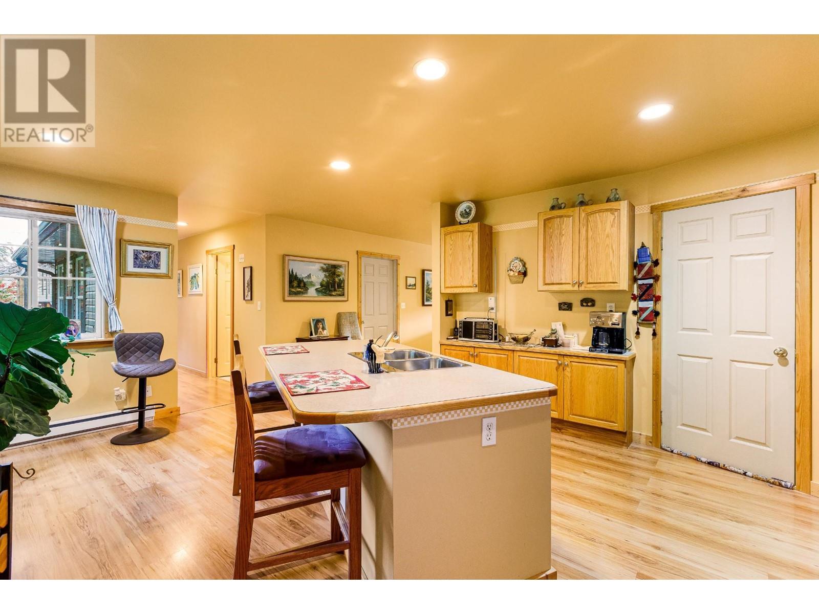 1420 Ainsworth Avenue Property Photo 25
