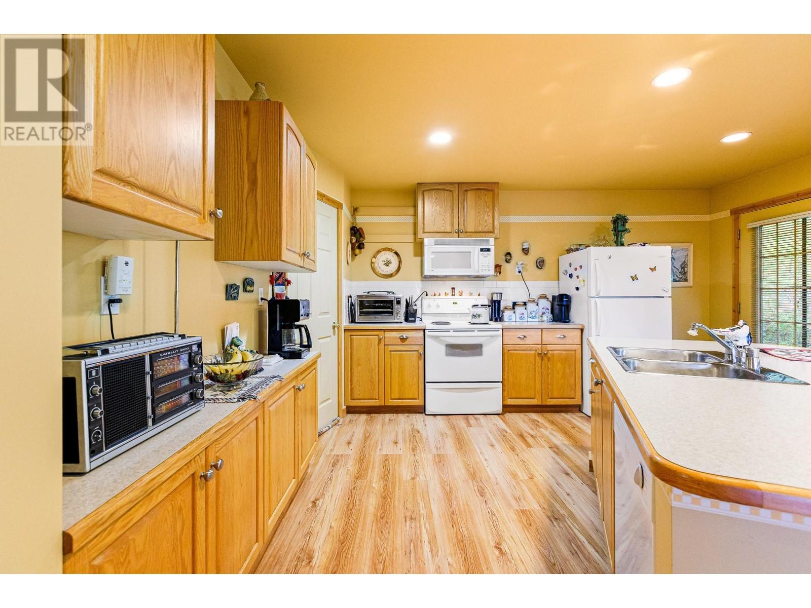 1420 Ainsworth Avenue Property Photo 29