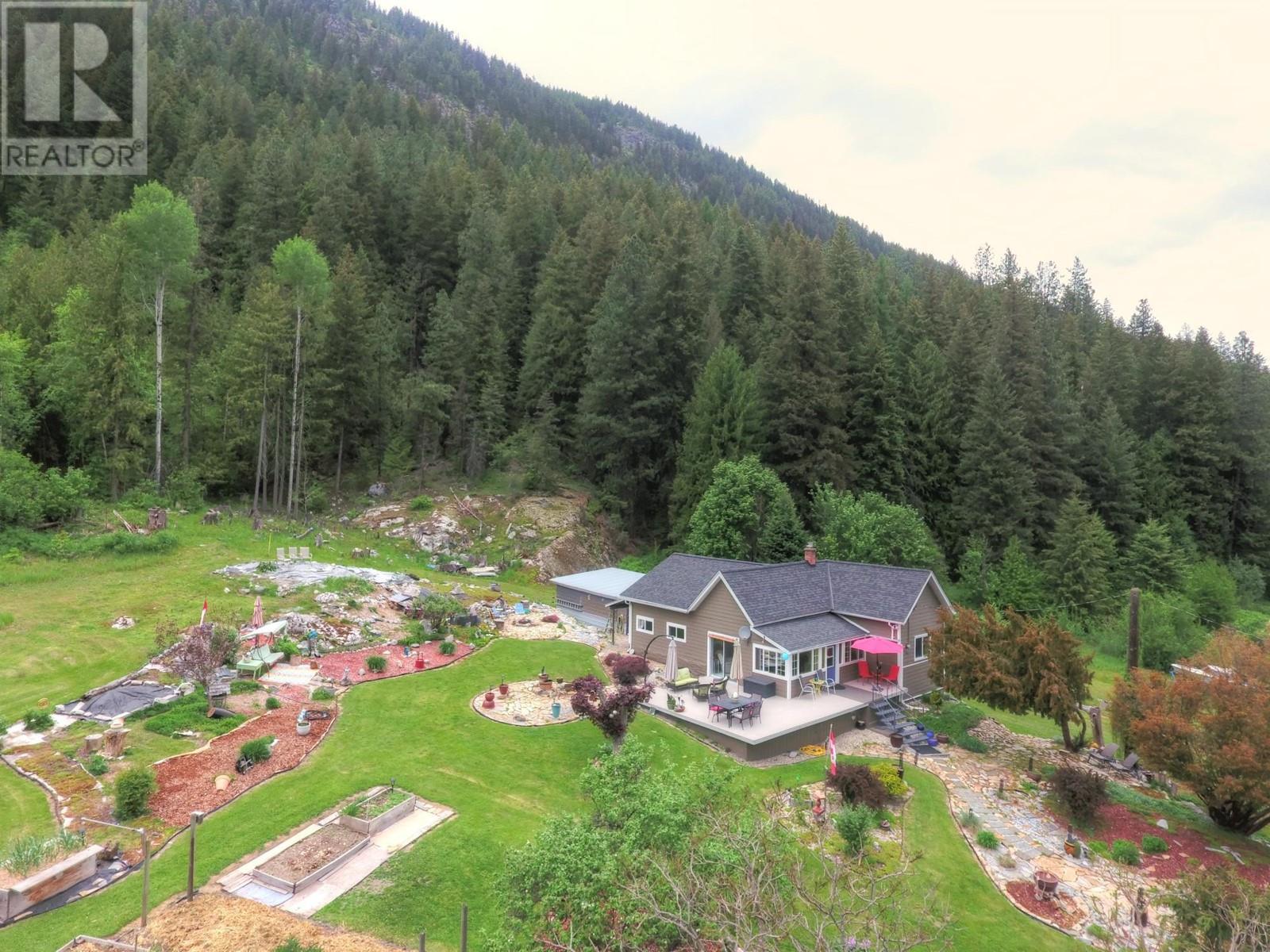 1753 3a Highway Property Photo 2
