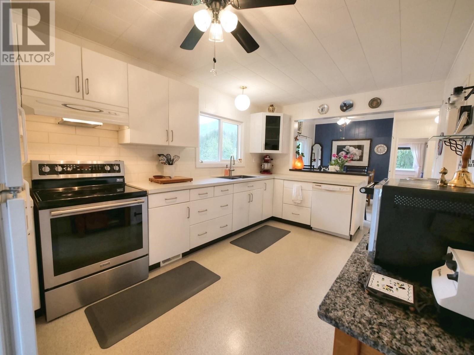 1753 3a Highway Property Photo 3