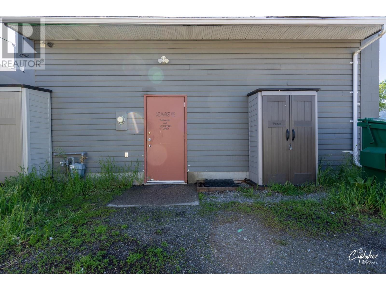 353 Market Avenue Property Photo 48