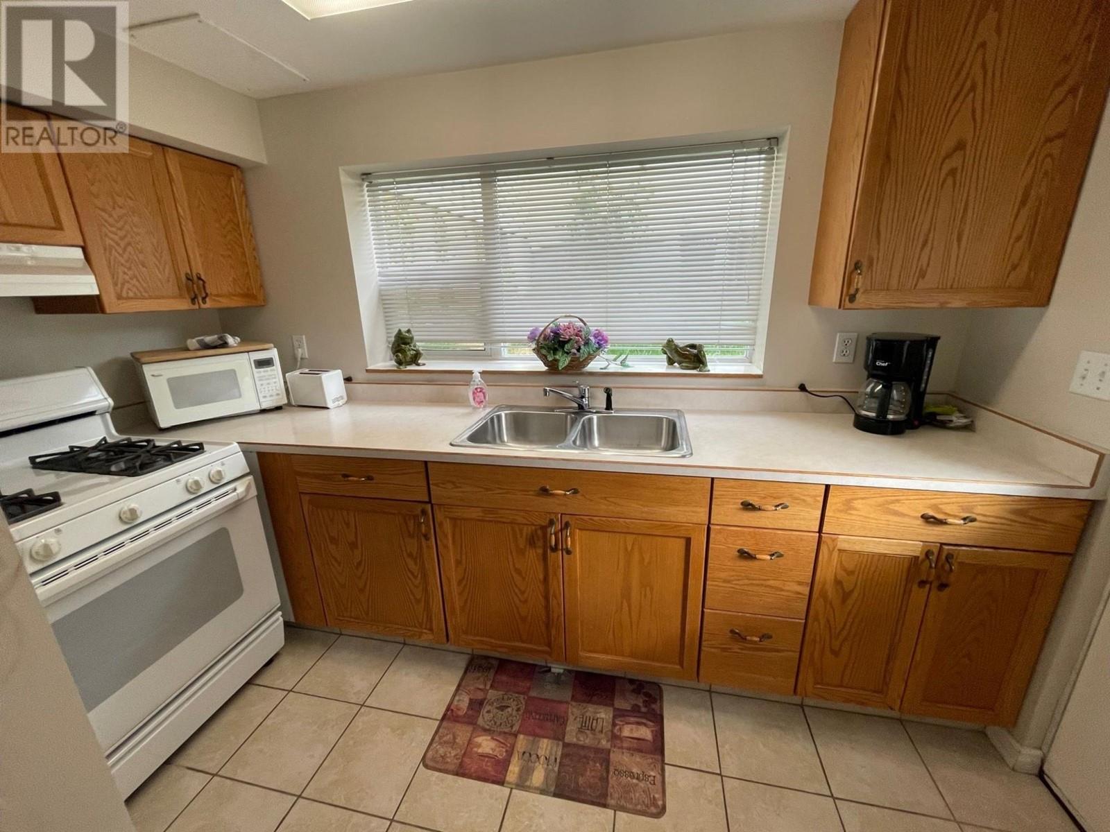 61 Kingsley Road Property Photo 29
