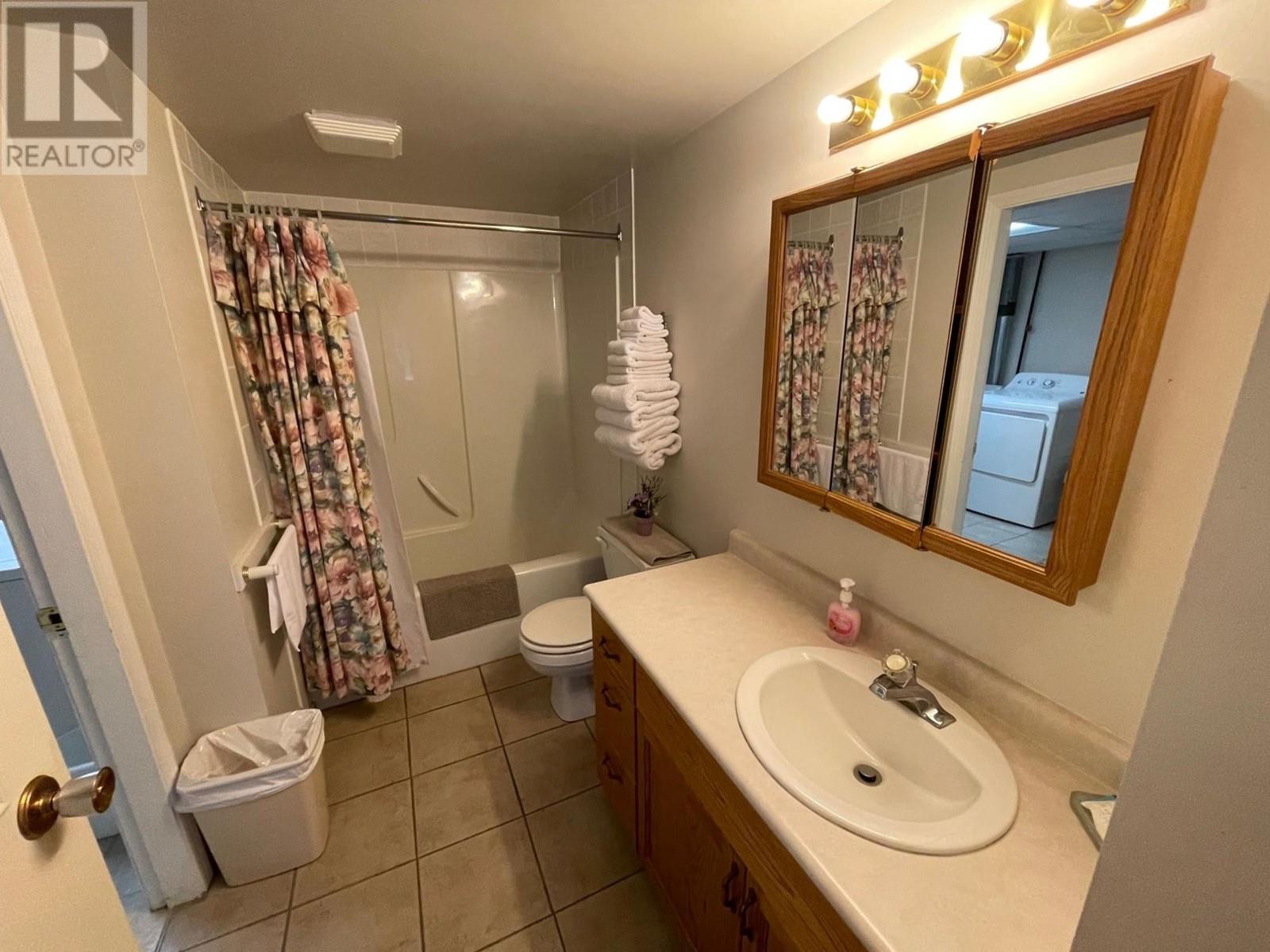 61 Kingsley Road Property Photo 31