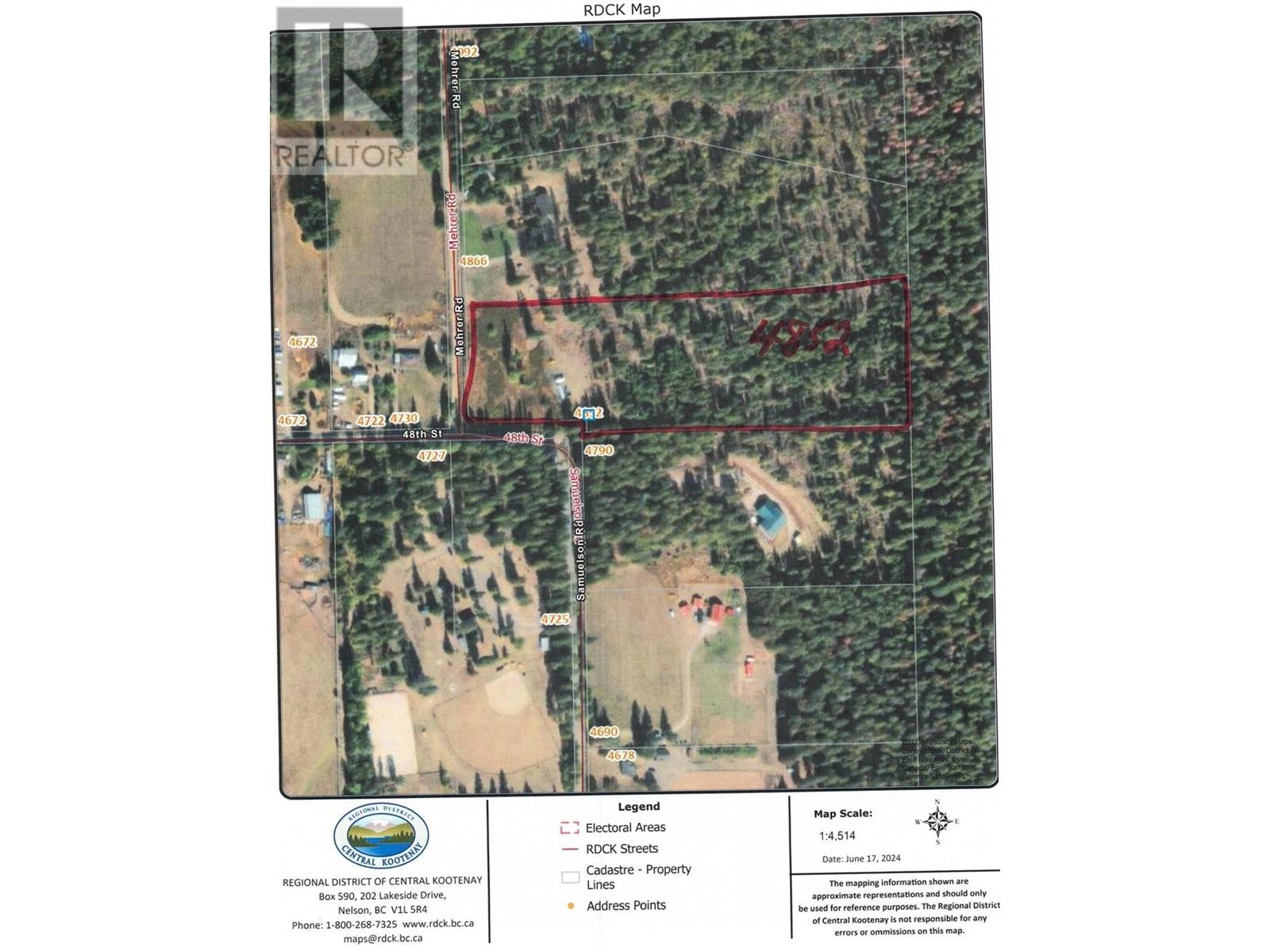 4852 48th Street Property Photo 2