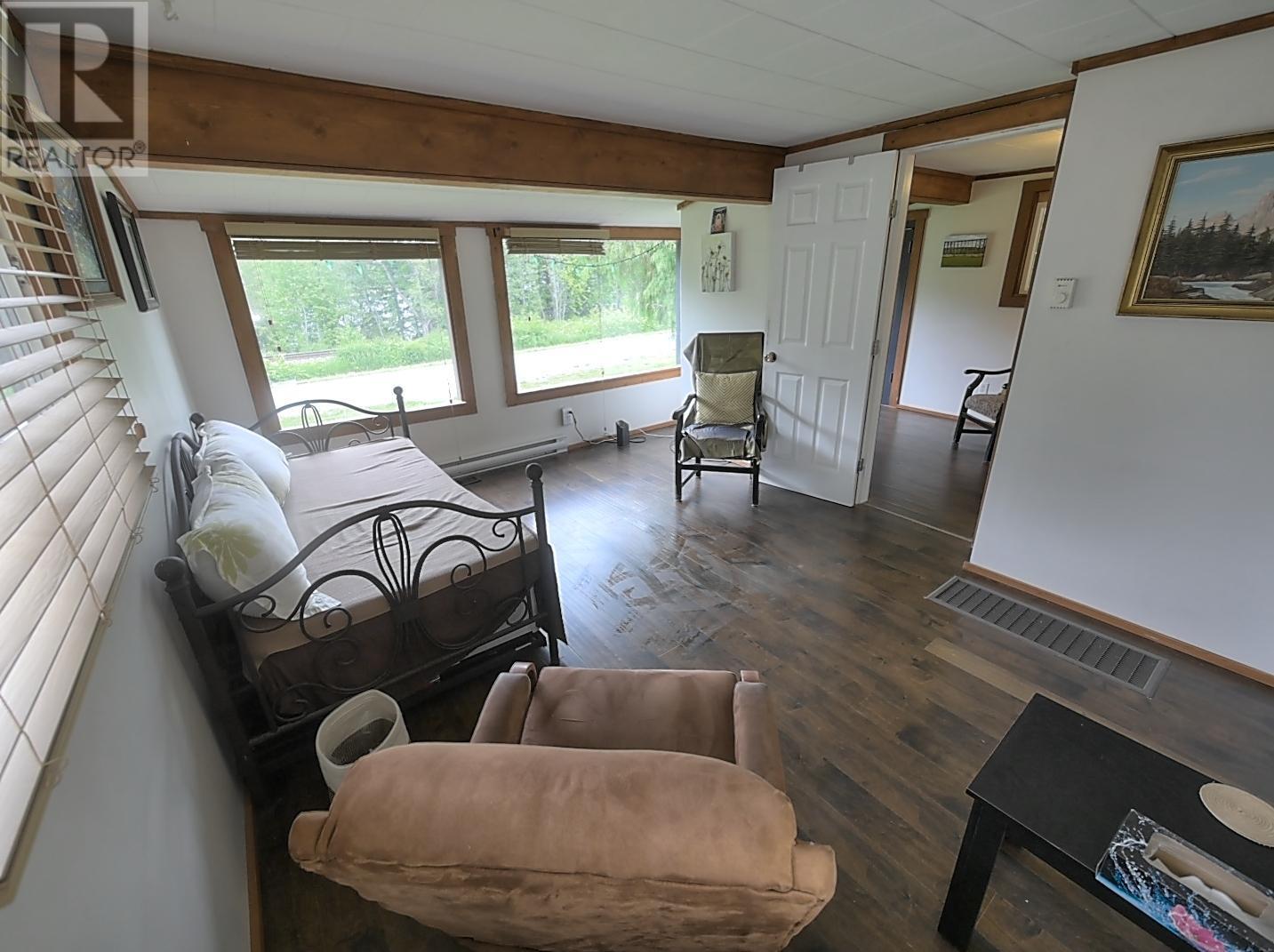 8312 Procter East Road Property Photo 2