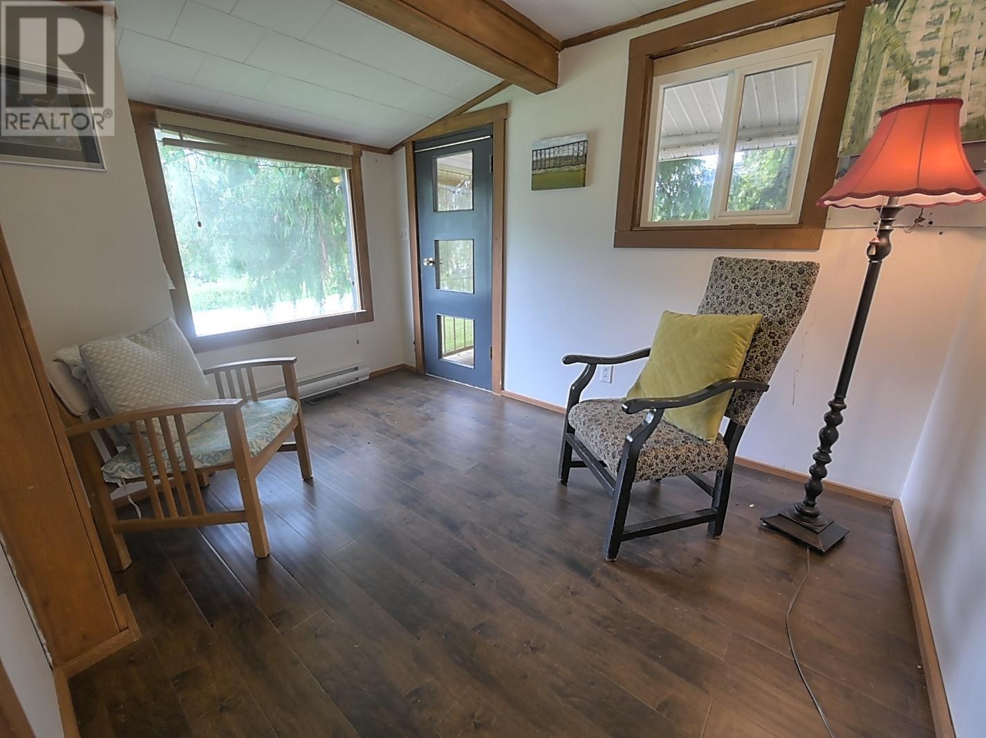 8312 Procter East Road Property Photo 6