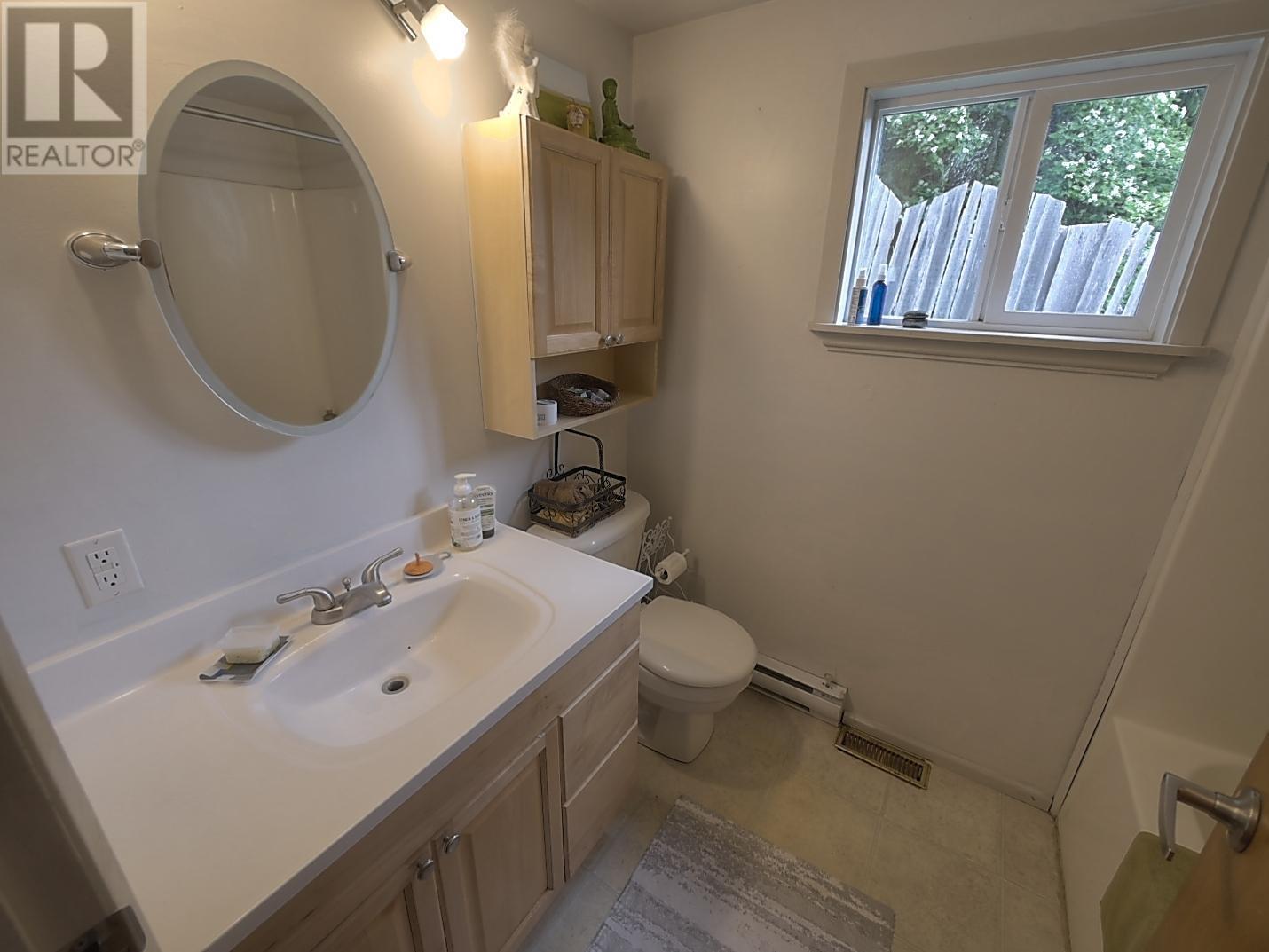 8312 Procter East Road Property Photo 7