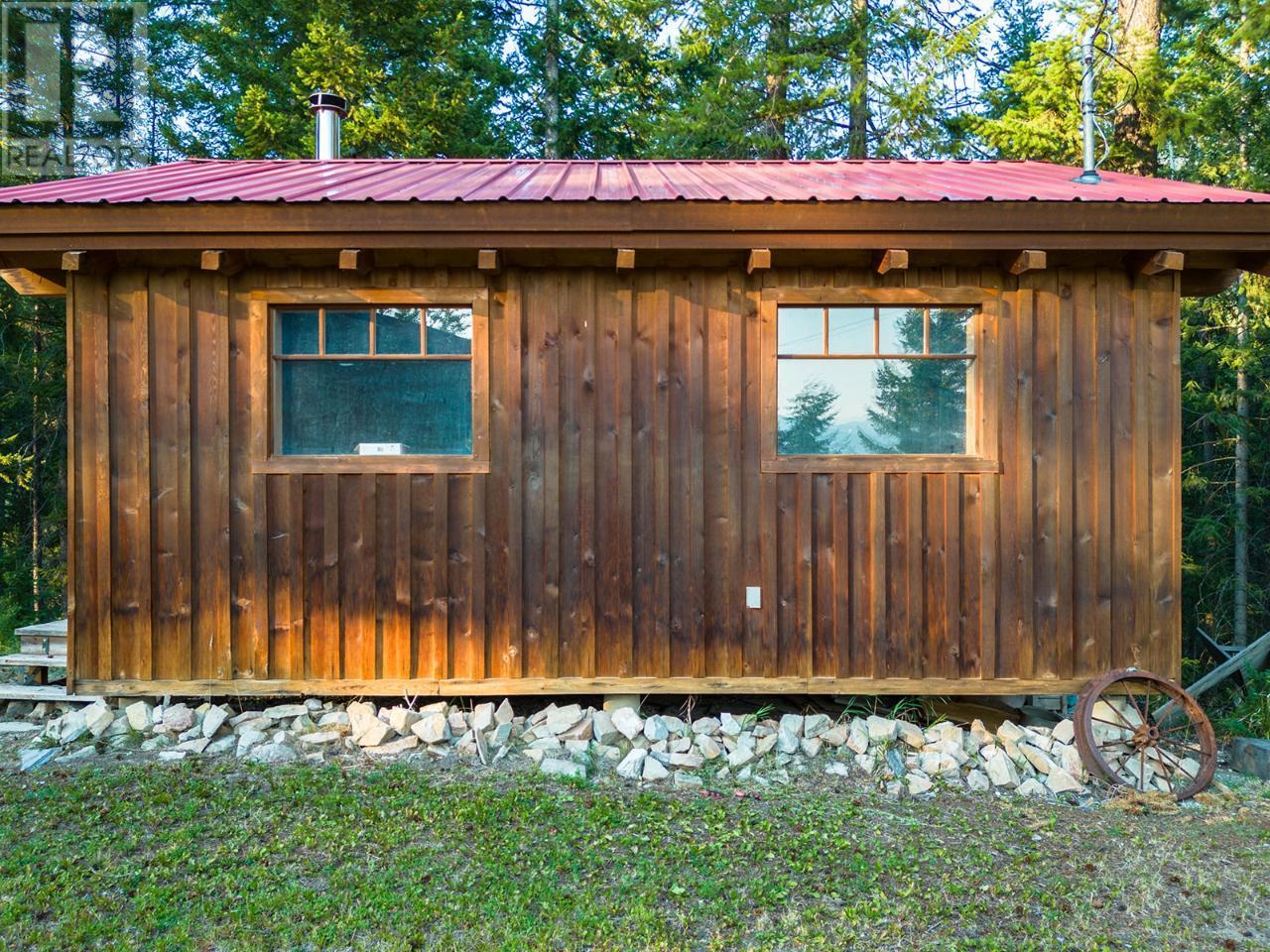 993 Oster Road Property Photo 13