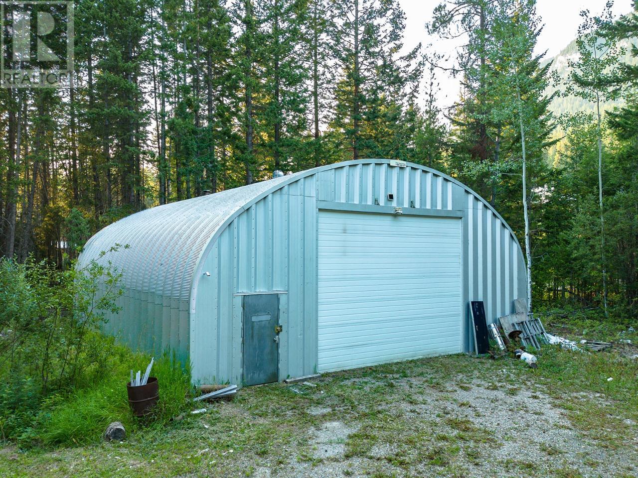 993 Oster Road Property Photo 15