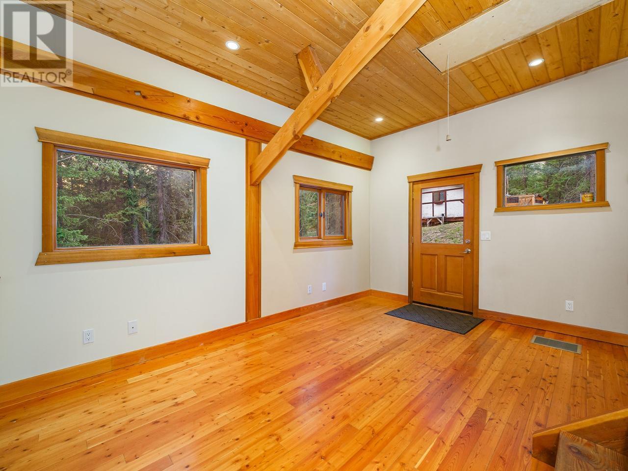 993 Oster Road Property Photo 29