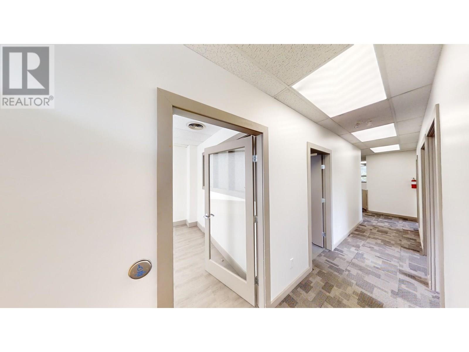 523 Vernon Street Property Photo 2