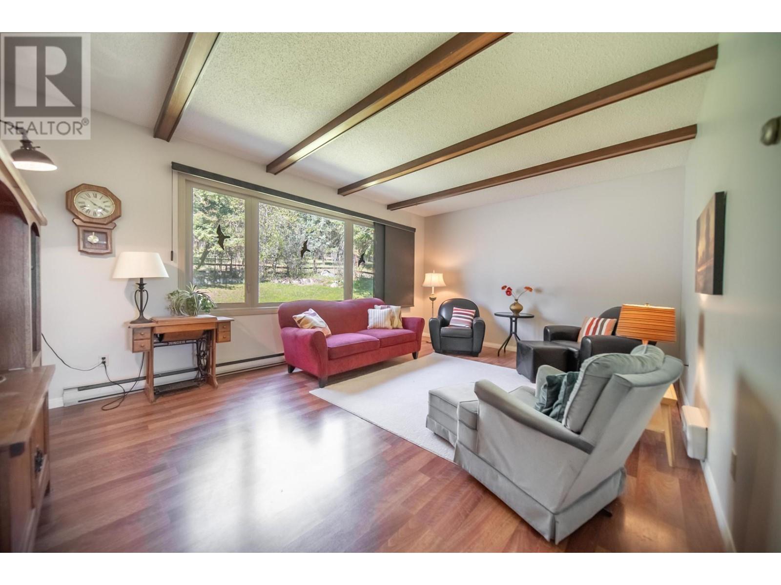 380 Ivy Road Property Photo 11