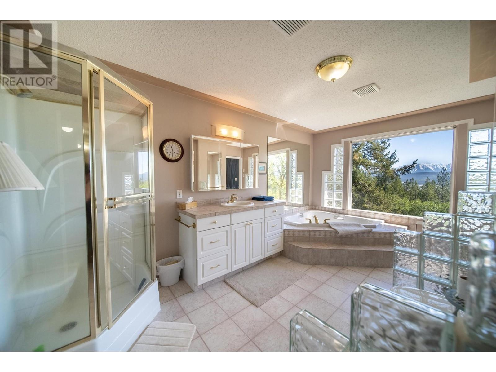 380 Ivy Road Property Photo 21