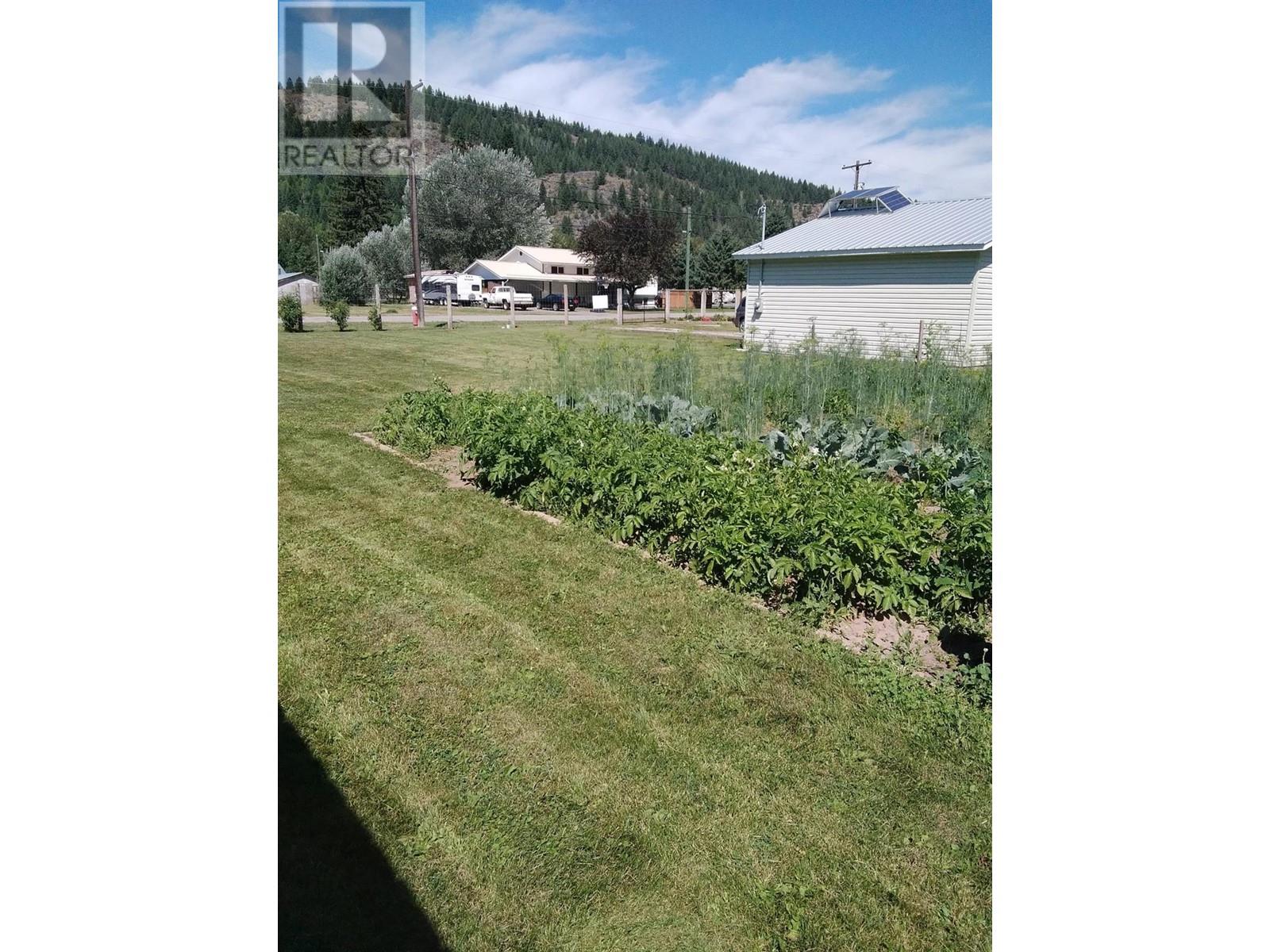 618 Kimberley N Avenue Property Photo 15
