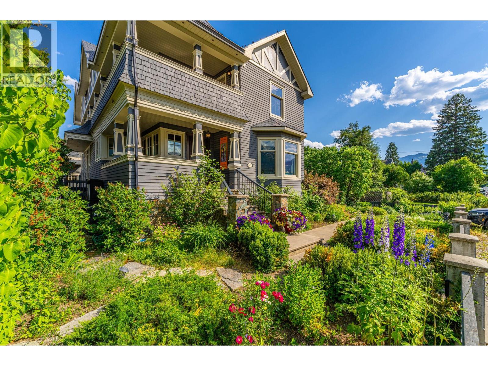 622 5th Avenue Property Photo 3