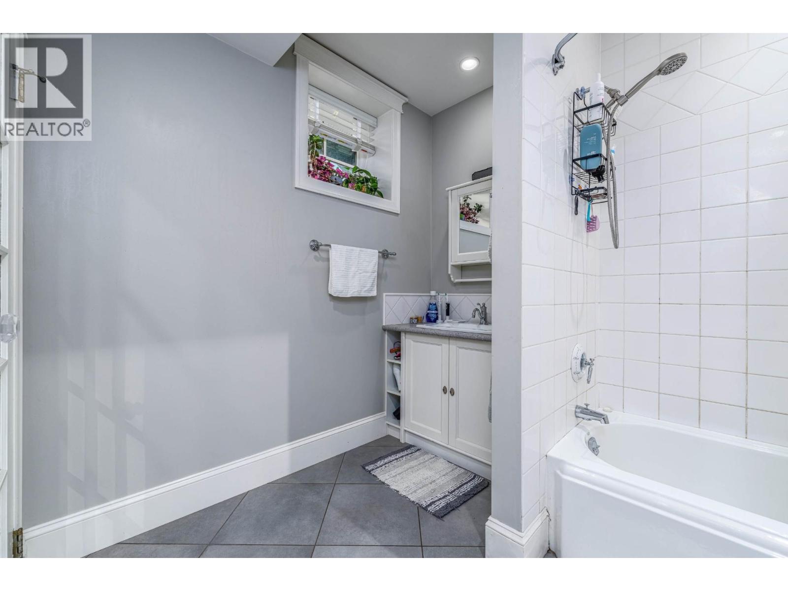 622 5th Avenue Property Photo 51