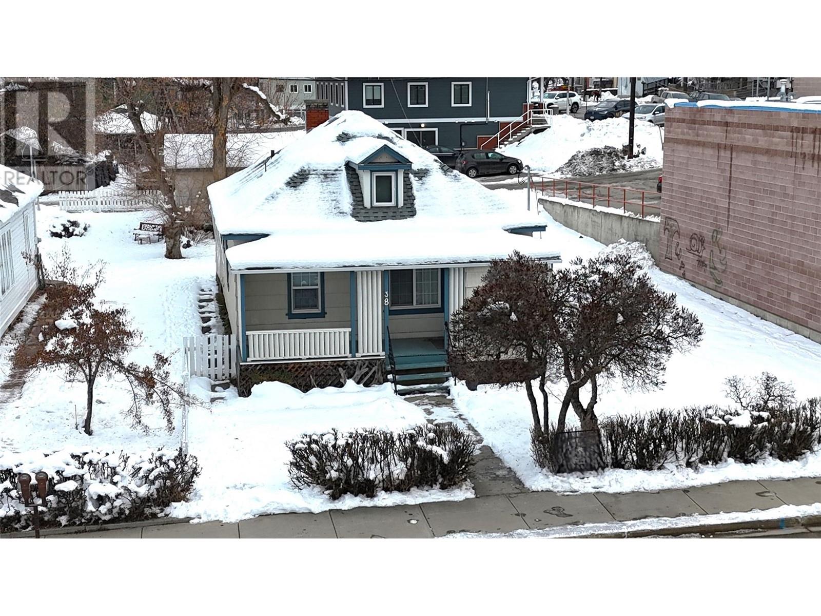 38 12th S Avenue Property Photo 2