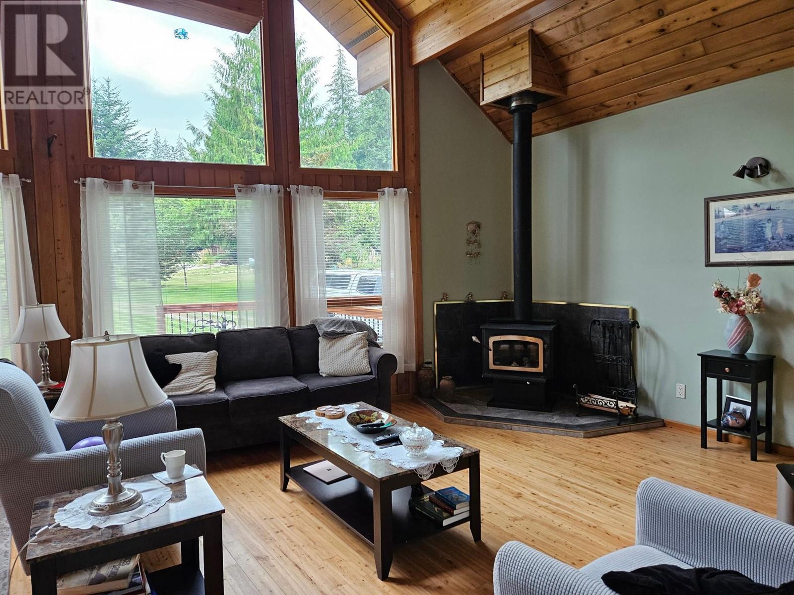 432 Bayles Road Property Photo 8