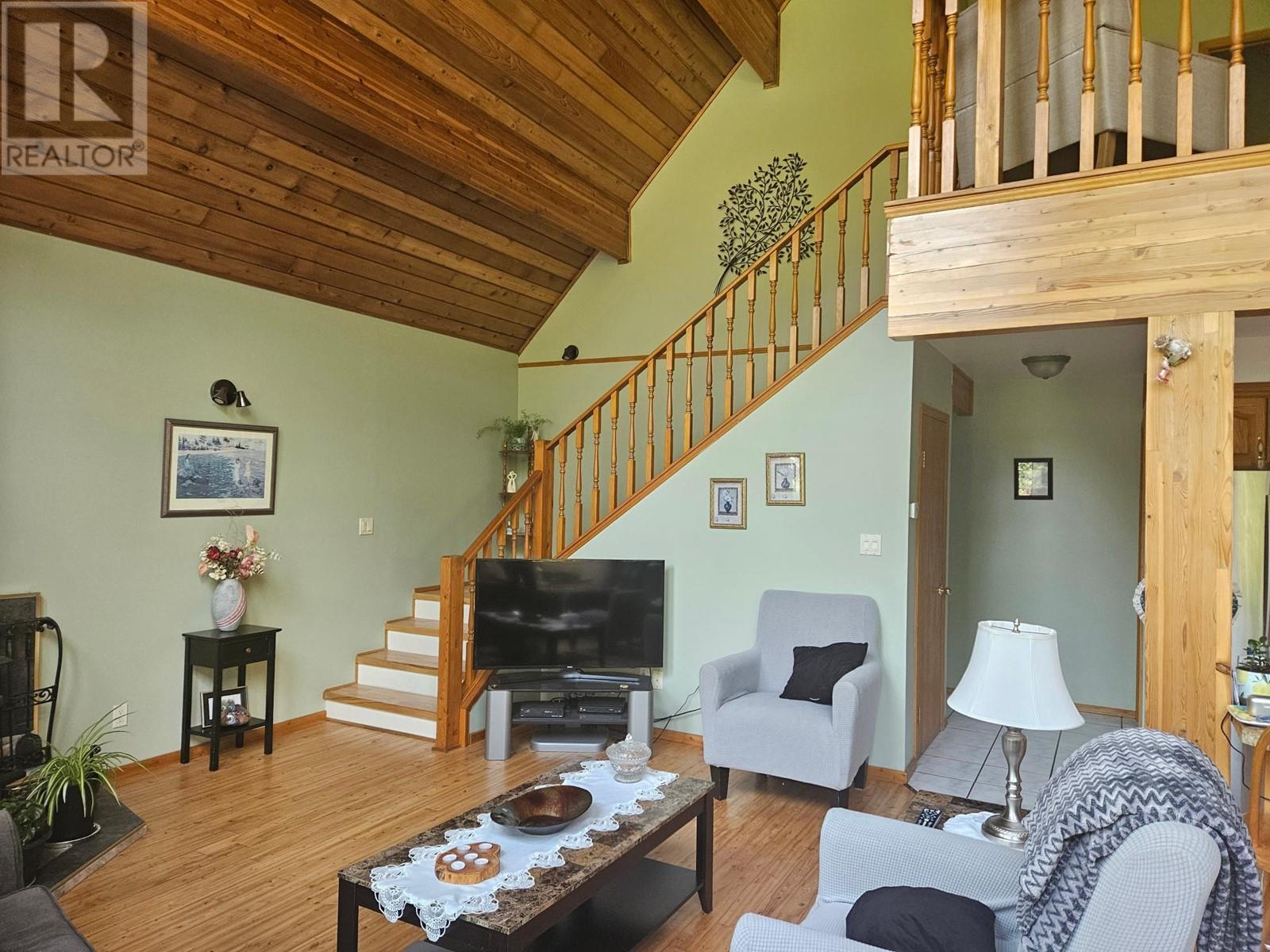 432 Bayles Road Property Photo 14