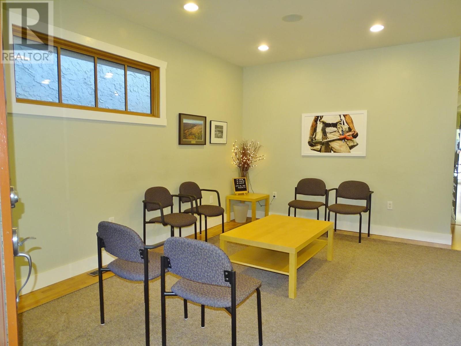 1570 Bay Avenue Property Photo 3