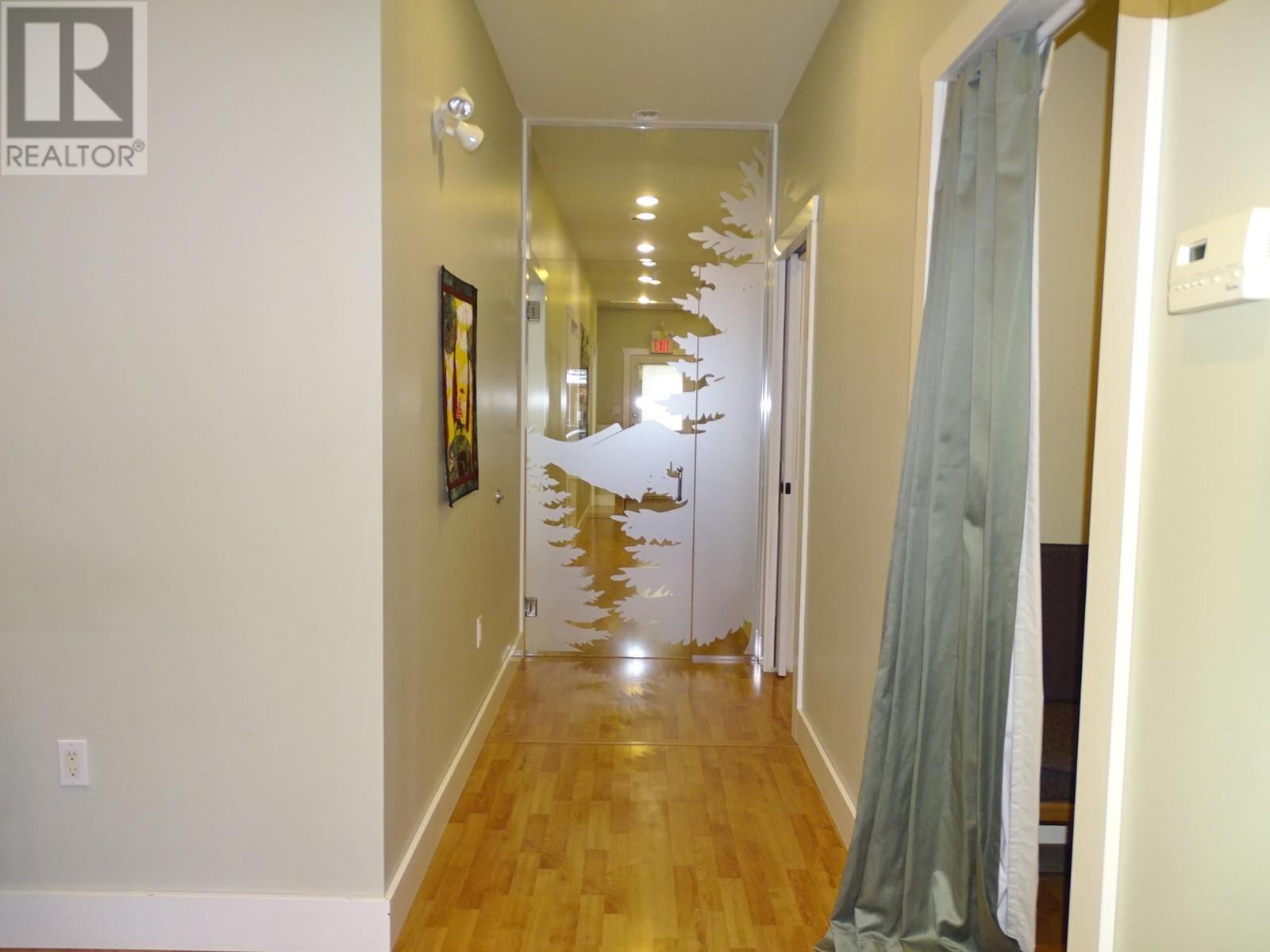 1570 Bay Avenue Property Photo 10