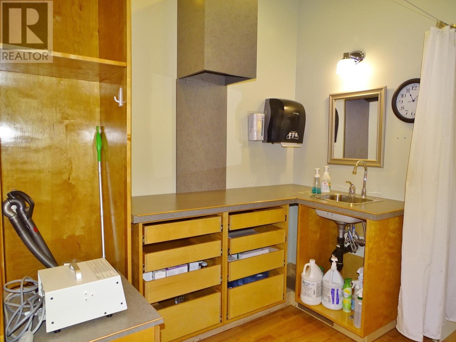 1570 Bay Avenue Property Photo 16