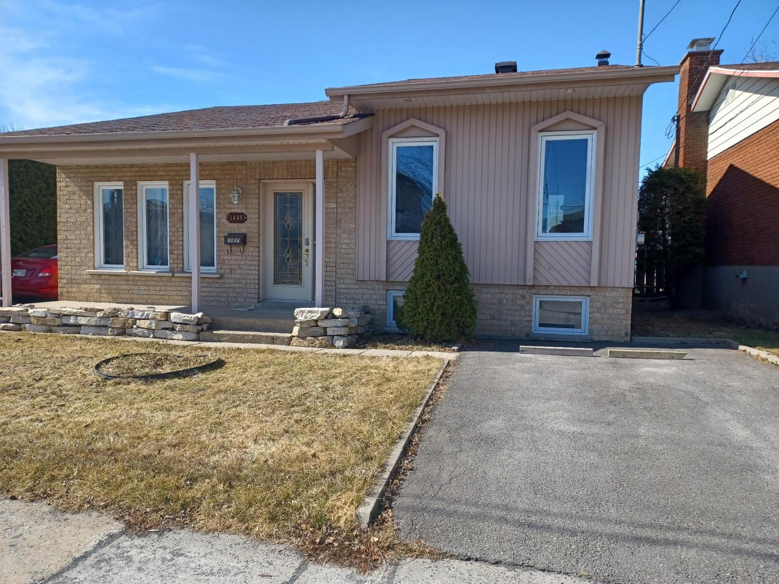 1455 Rue Balmoral, #A Property Photo 1