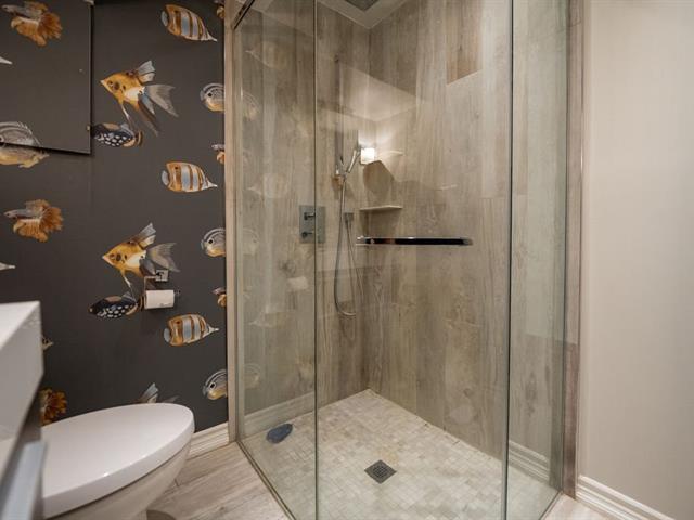 1581 Av. Du Docteur-penfield, #301 Property Photo 11