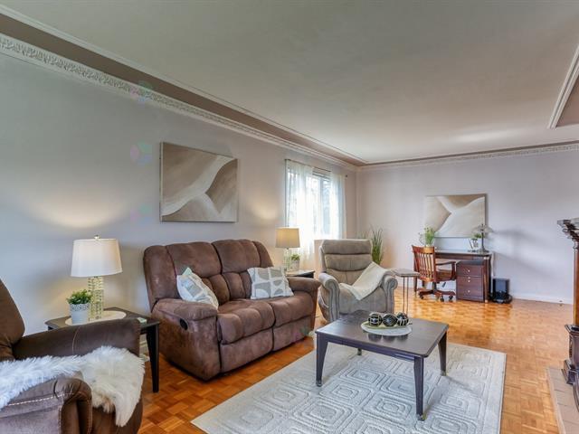 55 Rue Du Duc-de Lévis Property Photo 7