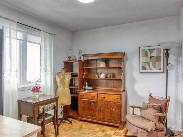 55 Rue Du Duc-de Lévis Property Photo 12