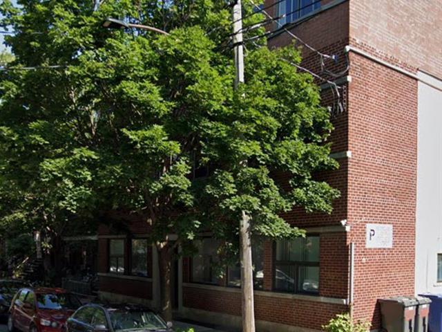6585 Rue Jeanne-mance Property Photo 1