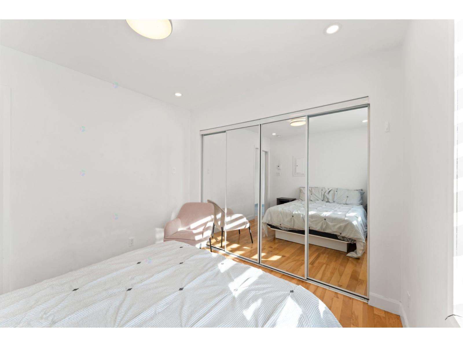 6420 43e Avenue, #3 Property Photo 12