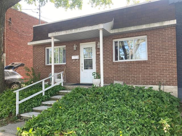 3172 Rue Baldwin Property Photo 1