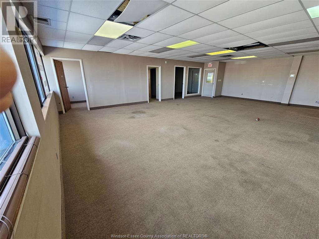7605 Tecumseh Road East Property Photo 10