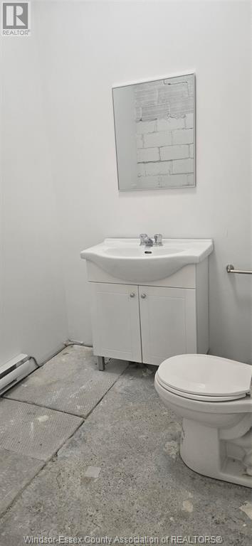 38 Talbot Street East Property Photo 8