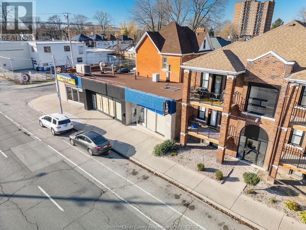 1776 University Avenue West Property Photo 13