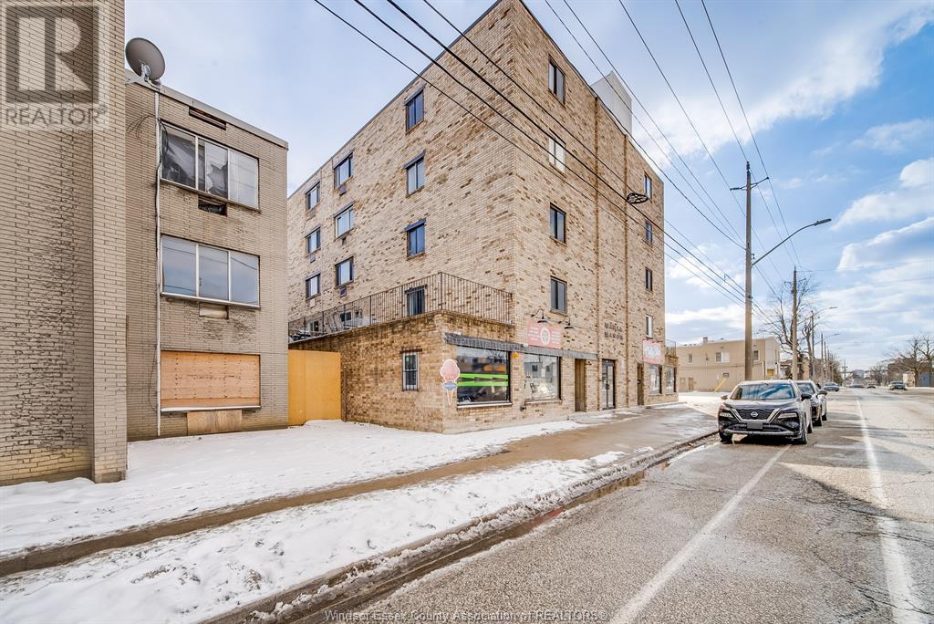 1747-1767 University Avenue West Property Photo 7