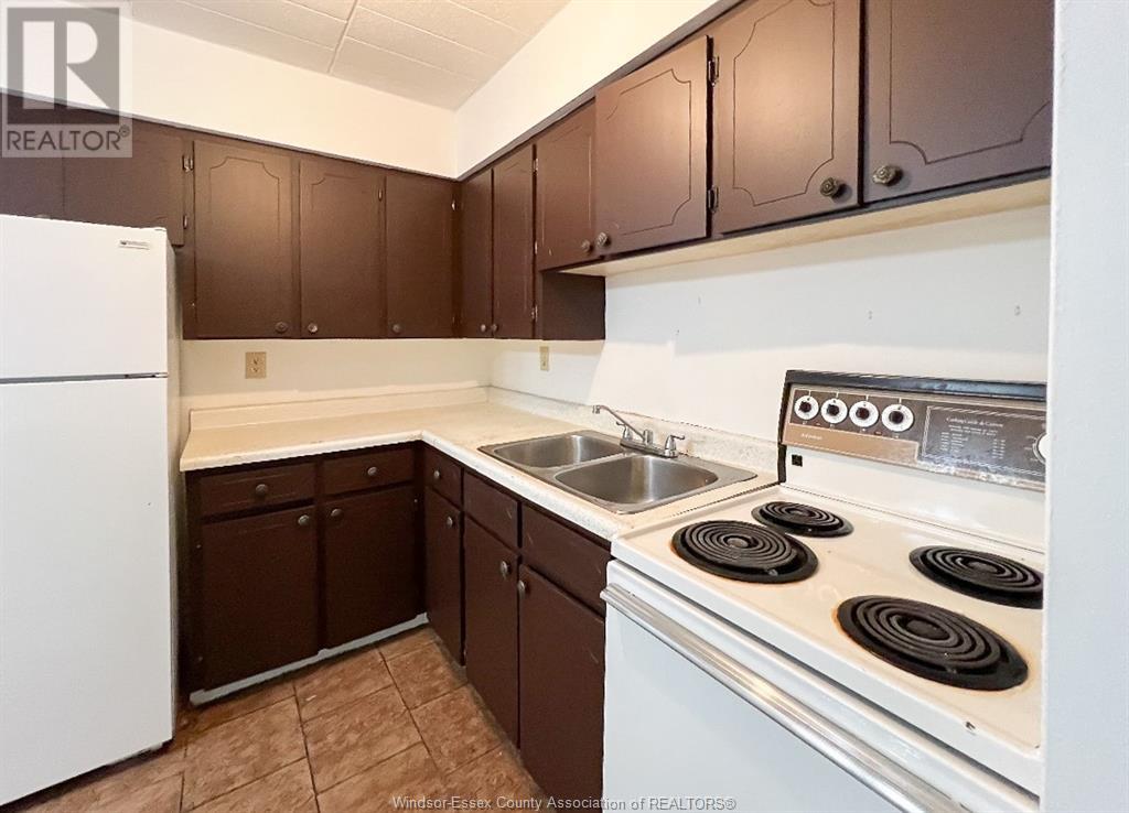 1747-1767 University Avenue West Property Photo 20