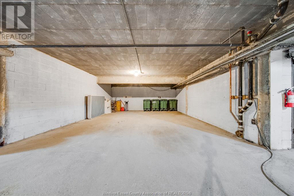1747-1767 University Avenue West Property Photo 32