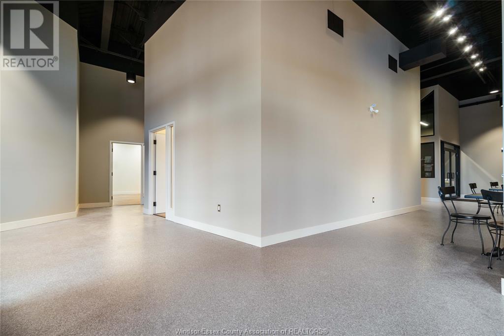 25 Amy Croft Drive Property Photo 3