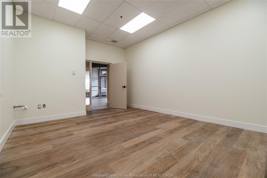 25 Amy Croft Drive Property Photo 7