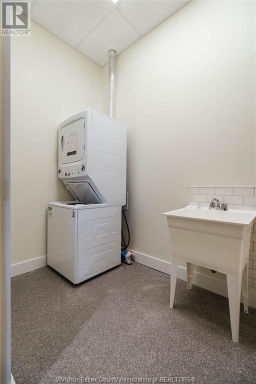 25 Amy Croft Drive Property Photo 9