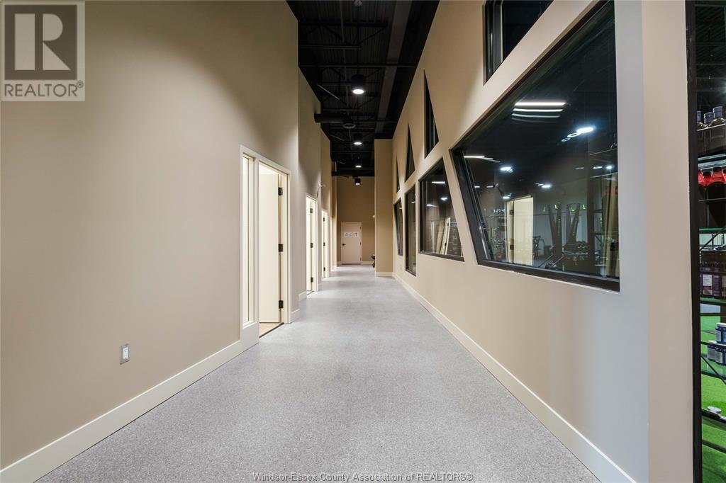 25 Amy Croft Drive Property Photo 18