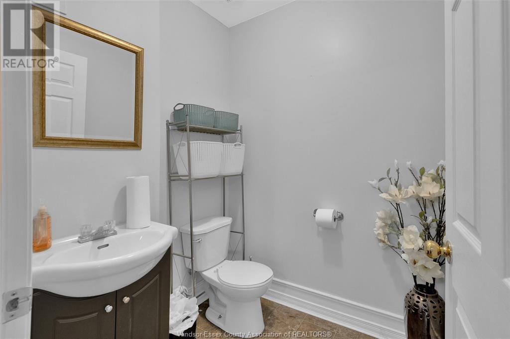 1107 Lesperance Property Photo 20
