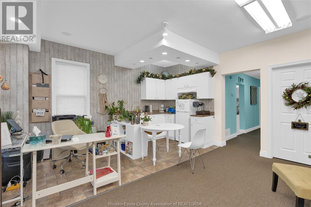 1107 Lesperance Property Photo 22