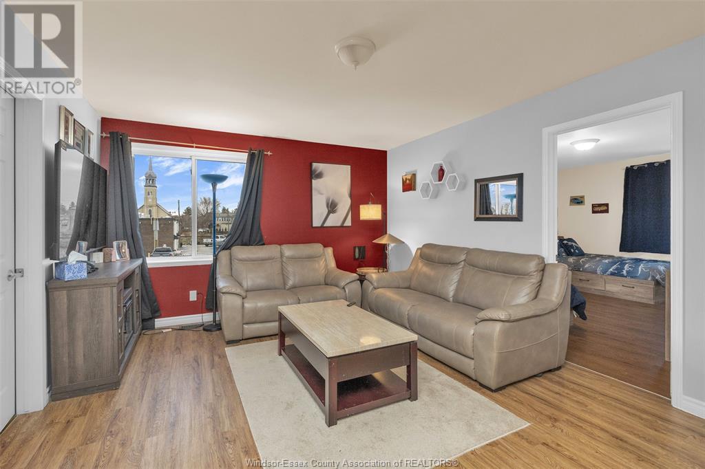 1107 Lesperance Property Photo 34