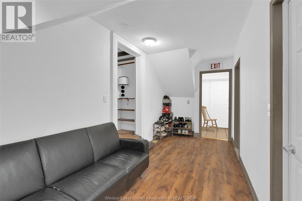 1107 Lesperance Property Photo 47